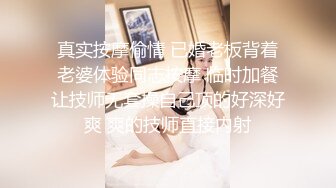 《魔手外购极品CP》厕拍达人潜伏女厕独占坑位隔板缝逼脸同框现场实拍多位小姐姐方便，极品肉丝美腿高颜美女擦逼的动作都好看 (1)