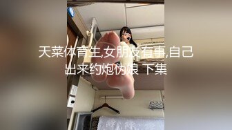 酒吧女厕全景偷拍几位时尚的美女前来嘘嘘各种姿势献B