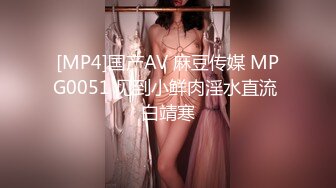 商场女厕蹲守蓝长裙黄内裤长发美妇,不用手纸擦狂扭肥臀太风骚了