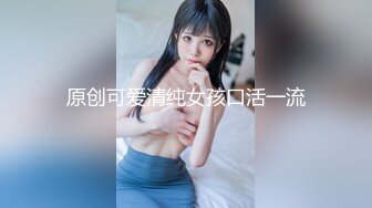 姐妹俩穿女仆装一起给我舔鸡吧舔脚