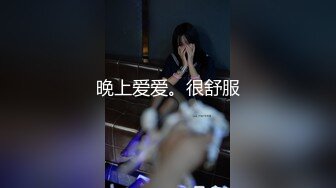 厕拍大神潜入美容医院女厕后拍美女上厕所❤️样子斯文的眼镜护士小姐姐