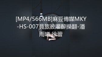 看到丈母娘那帶著腥味濕氣內衣下面壹下子硬了，年盡60歲，致命誘惑35P+3V