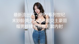 2024.2.20，【利哥探花】，上门服务的05后，发育的真不错，这对大奶子，白花花肉体几乎没毛屄