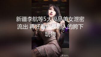 火哥探花约了个长裙良家少妇沙发上玩弄，调情中扒光舔着乳头撸鸡巴，沙发上各种姿势抽插爆草浪荡呻吟